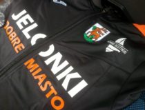 Wicestarosta-olsztyński-Andrzej-Abako-osobiście-przekazał-podwójne-wsparcie-dla-KS-Jelonki-Dobre-Miasto-5